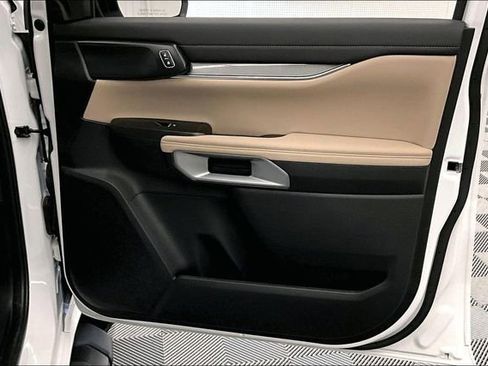 Used 2025 Ford Ranger Lariat w/ FX4 Off-Road Package image 22