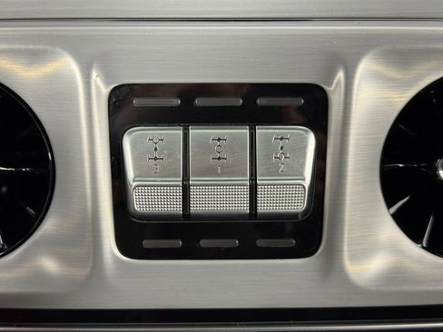 Used 2021 Mercedes-Benz G 550 w/ AMG Line image 33