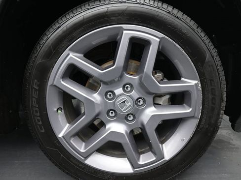 Used 2023 Honda Passport EX-L image 11