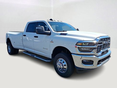 New 2026 RAM 3500 Big Horn AWD/4WD image 2
