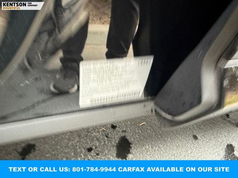 Used 2024 Audi Q8 e-tron Premium Plus image 42