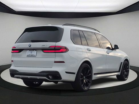 Certified 2023 BMW X7 xDrive40i w/ Executive Package image 8