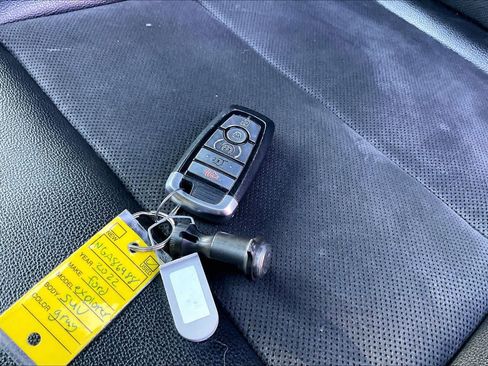 Used 2022 Ford Explorer ST-Line image 13