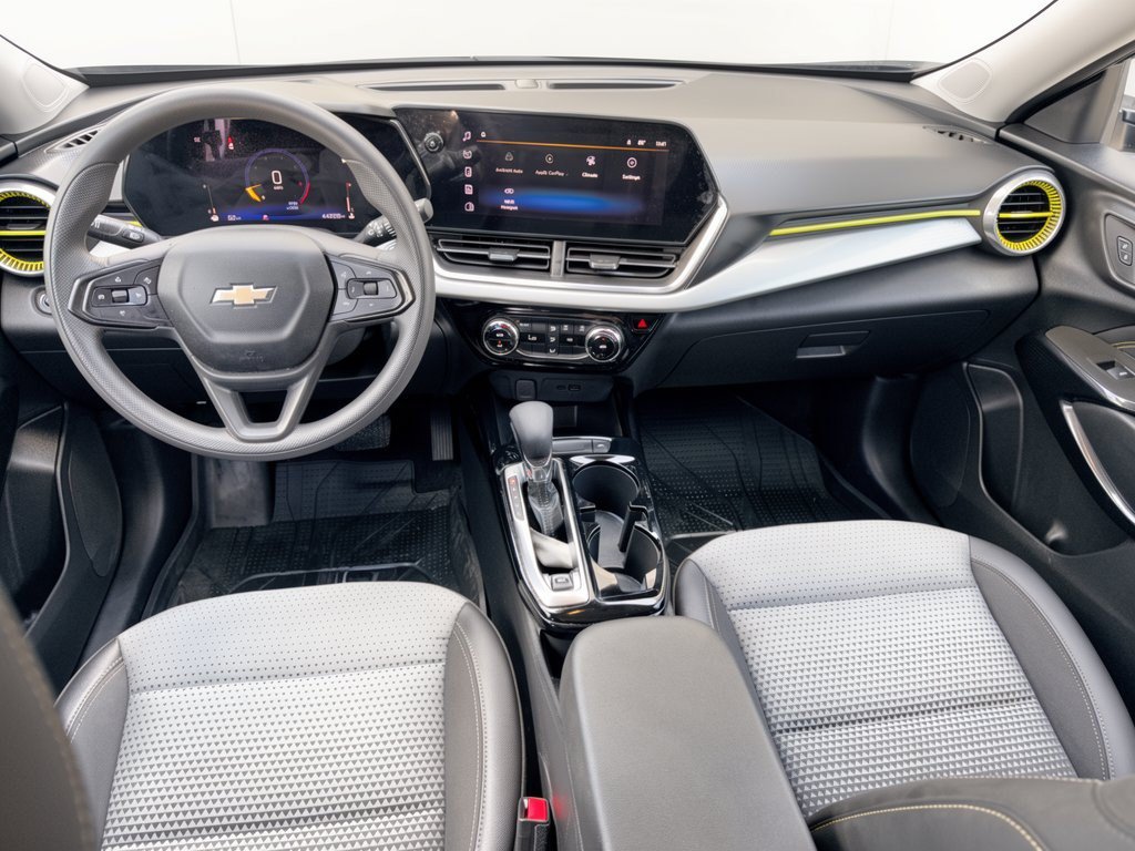 Certified 2024 Chevrolet Trax LT FWD image 17
