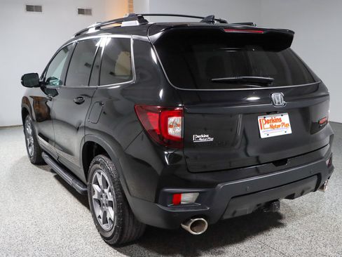 Used 2023 Honda Passport TrailSport image 9