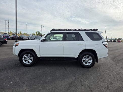 Used 2019 Toyota 4Runner SR5 image 5