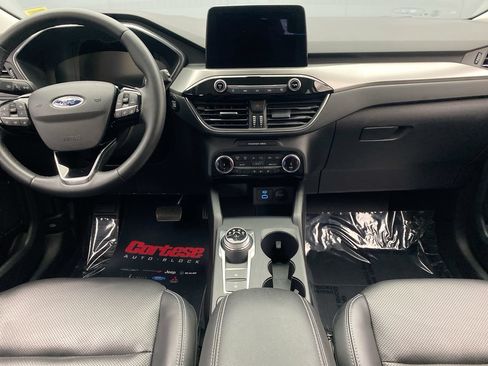 Used 2022 Ford Escape Titanium AWD/4WD image 20