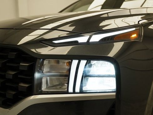 Used 2023 Hyundai Santa Fe SE image 13