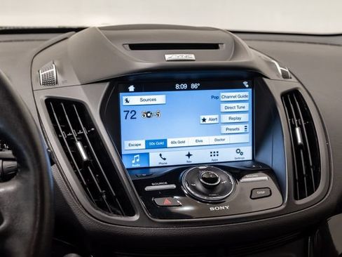 Used 2017 Ford Escape Titanium FWD image 17