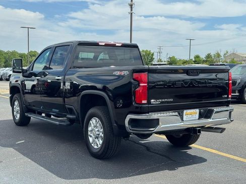 Used 2026 Chevrolet Silverado 2500 LTZ AWD/4WD image 6