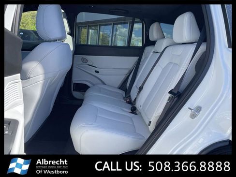 New 2026 Jeep Cherokee Limited AWD/4WD image 12