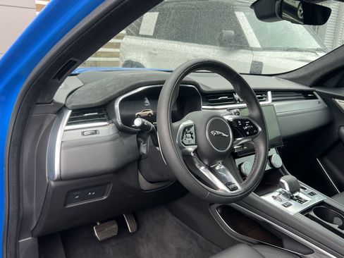 Certified 2024 Jaguar F-PACE SVR image 19