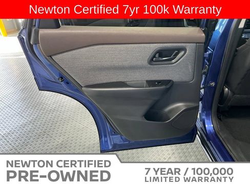 Used 2023 Nissan Rogue S AWD/4WD image 36