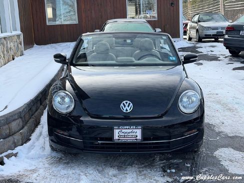 Used 2014 Volkswagen Beetle TDI image 14