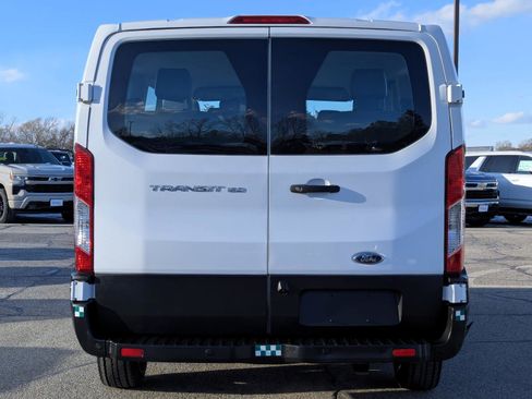 Used 2019 Ford Transit 150 XL image 5