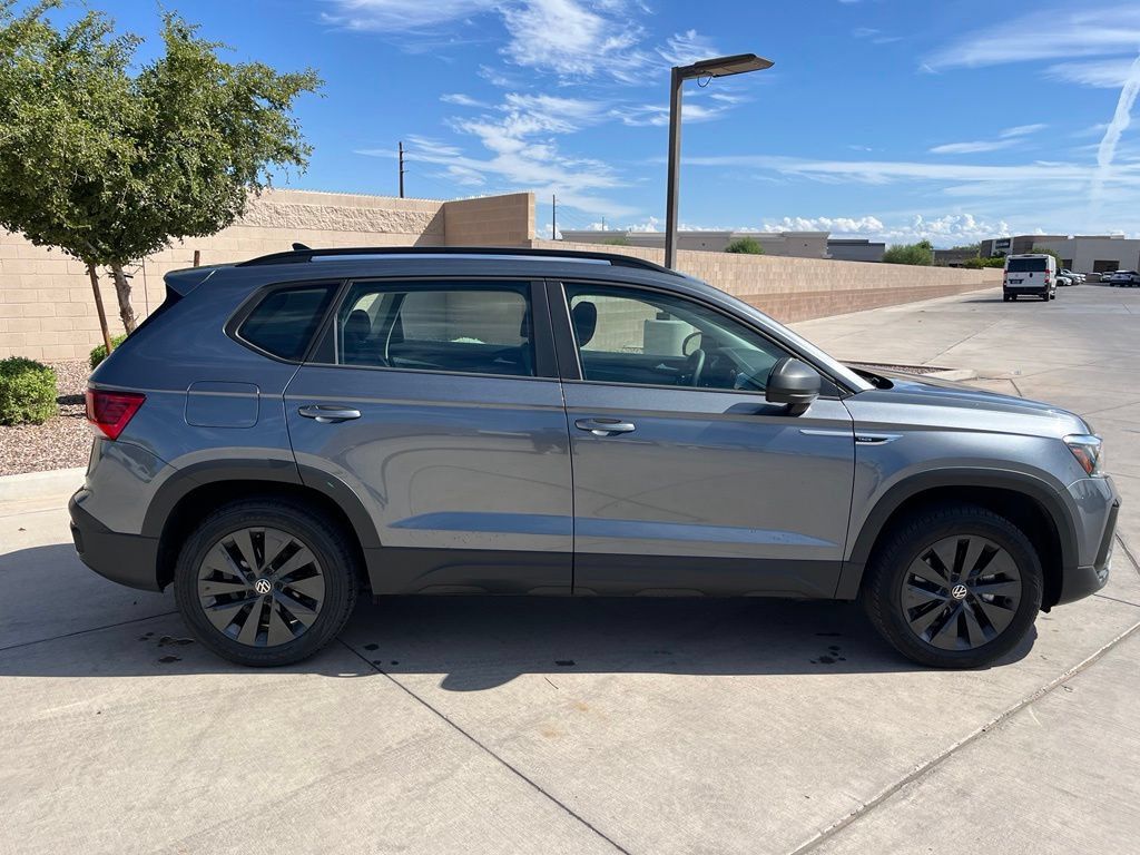 Used 2022 Volkswagen Taos S FWD image 10