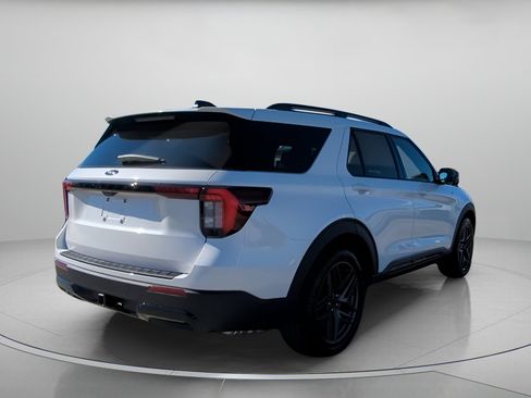 New 2026 Ford Explorer ST-Line w/ ST-Line Street Pack image 29