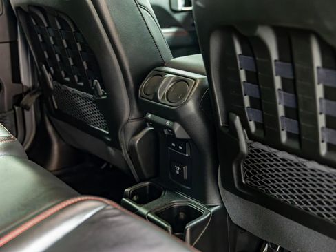 Used 2023 Jeep Gladiator Rubicon w/ Cold Weather Group image 61