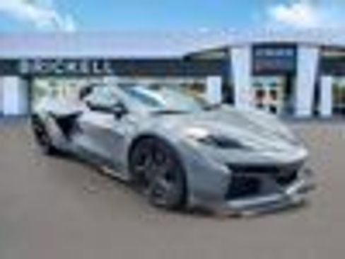Used 2024 Chevrolet Corvette Z06 w/ Z07 Performance Package RWD image 30