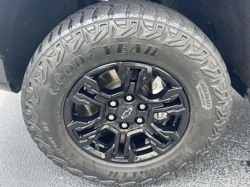 Certified 2023 Chevrolet Silverado 1500 ZR2 w/ Technology Package AWD/4WD image 8
