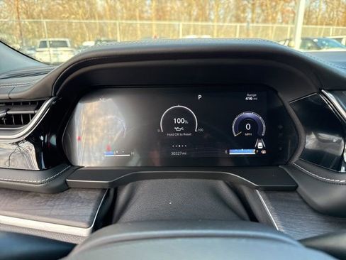 Used 2022 Jeep Grand Cherokee Limited image 12