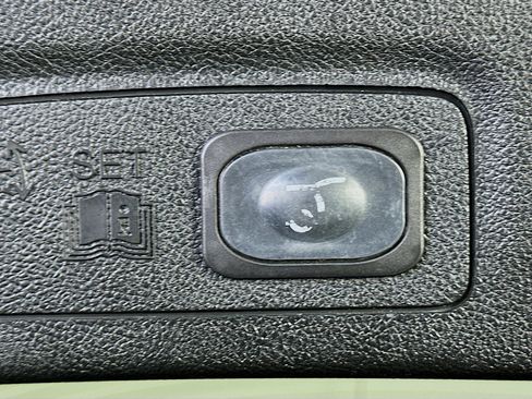 Used 2019 Lincoln MKC Reserve w/ MKC Technology Package FWD image 30