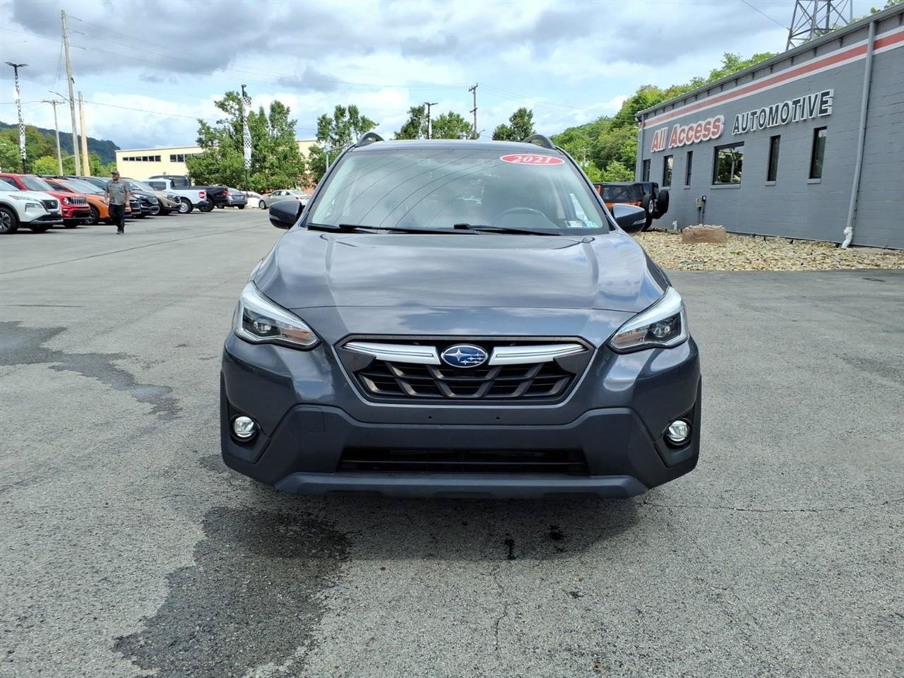Used 2021 Subaru Crosstrek 2.5i Limited w/ Moonroof Package 2 AWD/4WD image 3
