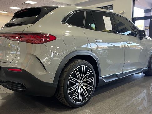 Used 2023 Mercedes-Benz EQE 350+ SUV w/ Pinnacle Trim Package image 4