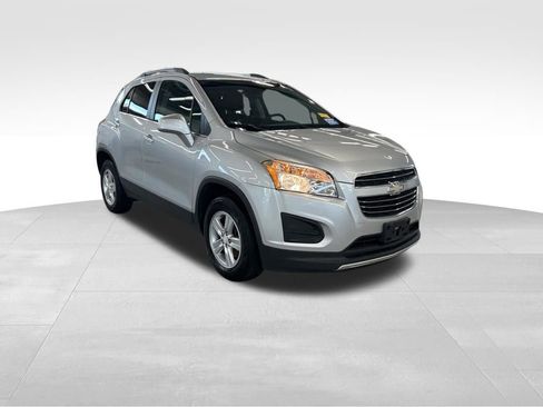 Used 2016 Chevrolet Trax LT AWD/4WD image 25