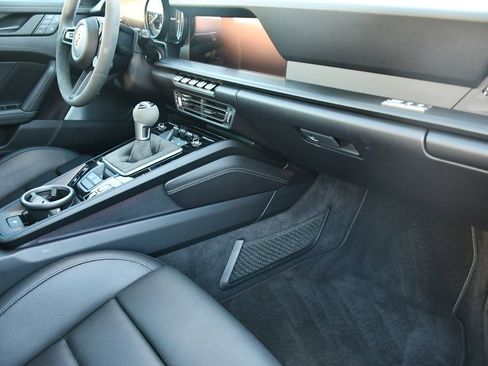 Used 2023 Porsche 911 50th Anniversary Edition image 26