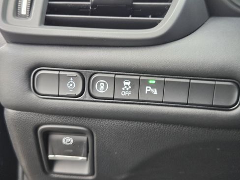 Certified 2025 Acura TLX w/ Technology Package image 31