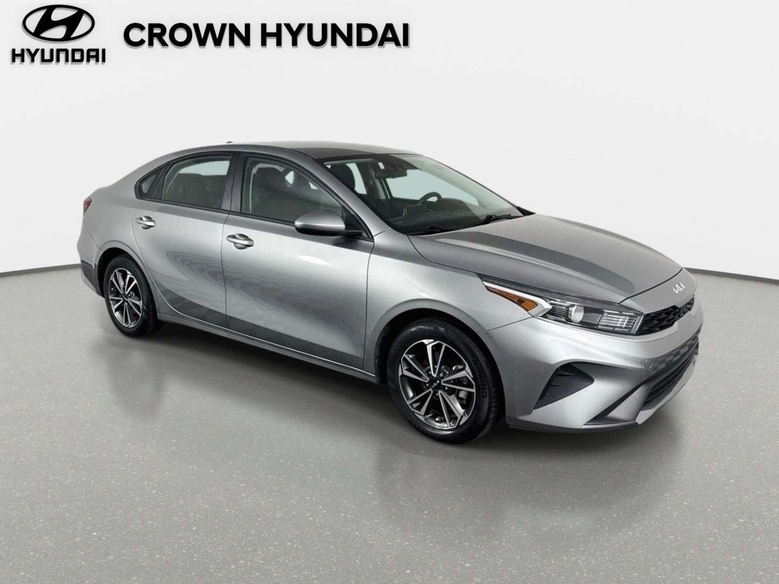 Used 2023 Kia Forte LXS FWD image 3