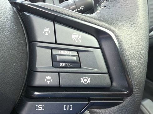 Used 2025 Subaru Forester Premium AWD/4WD image 13