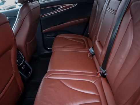 Used 2018 Lincoln MKX Reserve image 27