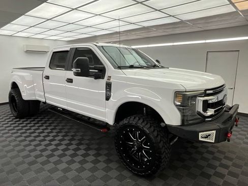 Used 2020 Ford F350 XL w/ STX Appearance Package AWD/4WD image 3