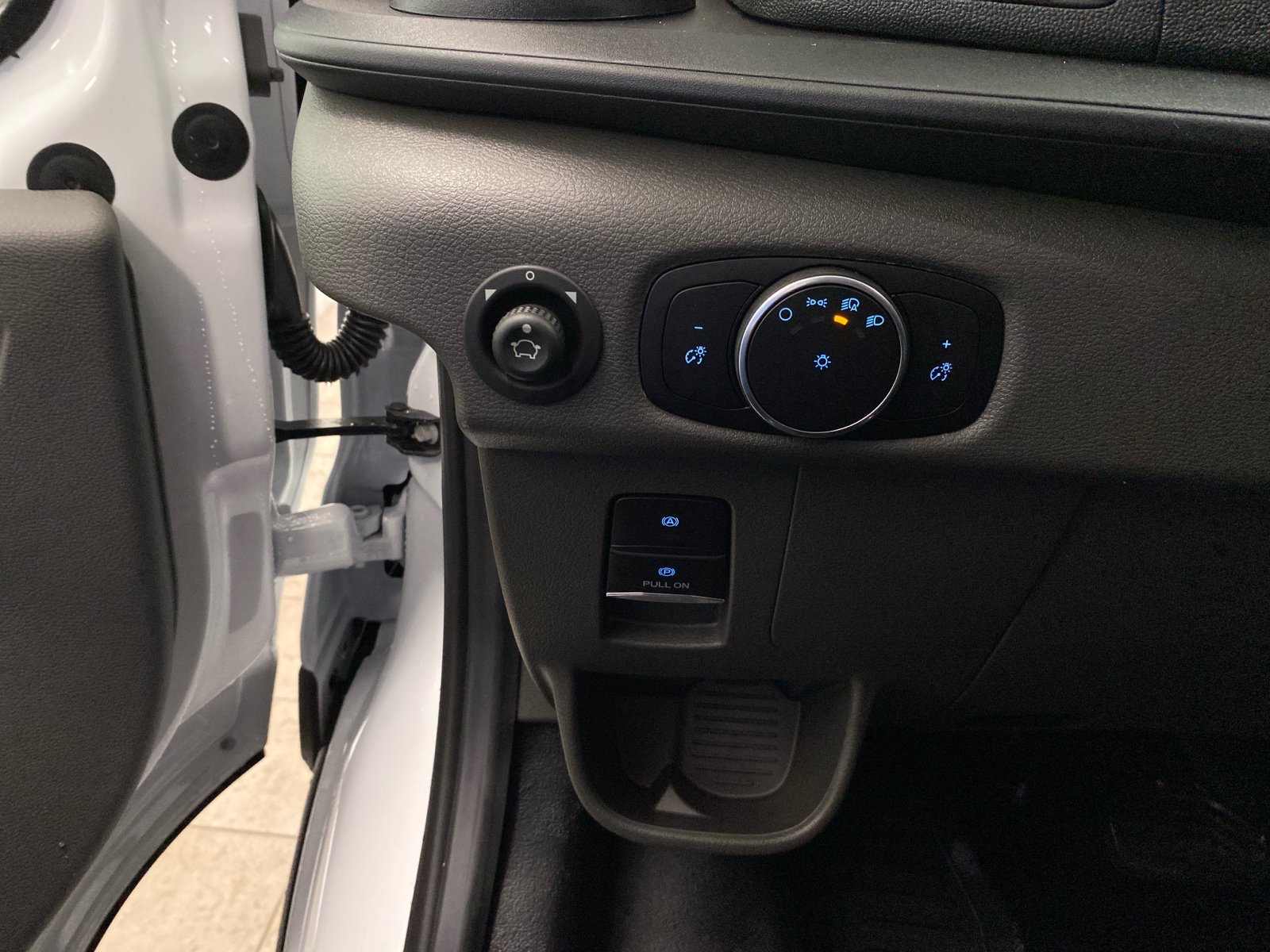 New 2026 Ford Transit 150 Low Roof RWD image 11
