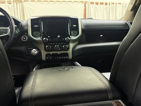 Used 2020 RAM 1500 Laramie AWD/4WD image 21