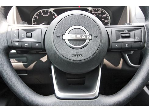 Certified 2023 Nissan Rogue S FWD image 17