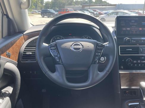 Used 2023 Nissan Armada SL w/ Captain's Chairs Package image 14