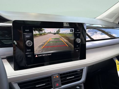 New 2026 Volkswagen Taos SEL AWD/4WD image 13