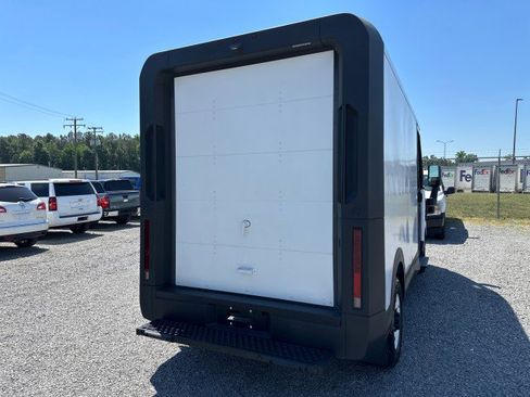 Used 2024 Chevrolet Brightdrop 400 w/ Commercial Equipment Package AWD/4WD image 9