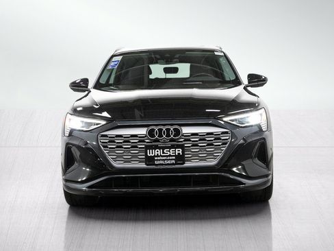 Used 2024 Audi Q8 e-tron Premium Plus w/ Premium Plus Package AWD/4WD image 8