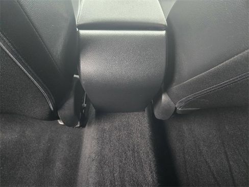 Used 2025 Honda Civic Sport image 10