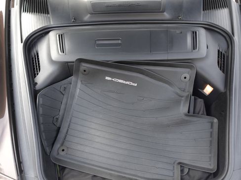 Used 2010 Porsche 911 Carrera image 20