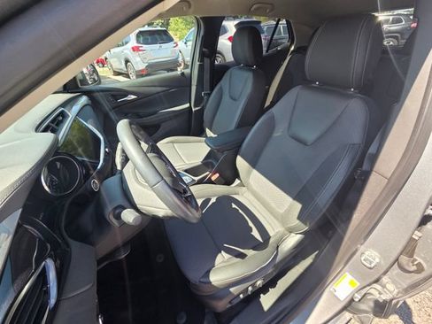 Used 2023 Buick Encore GX Select w/ Sport Touring Package AWD/4WD image 19