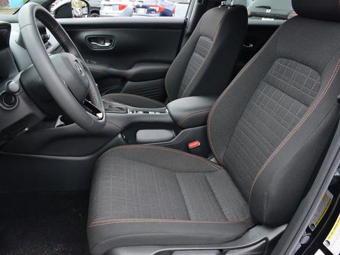 Used 2023 Honda HR-V Sport image 7