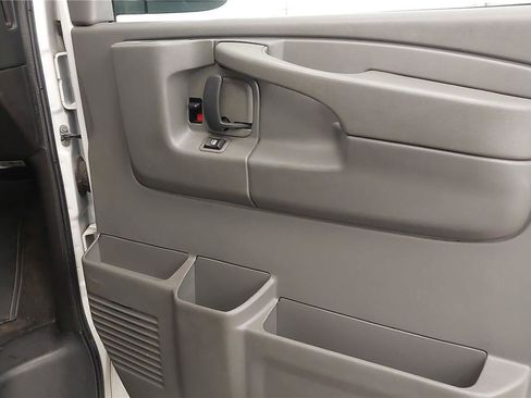 Used 2011 Chevrolet Express 3500 LT w/ LT Preferred Equipment Group image 23