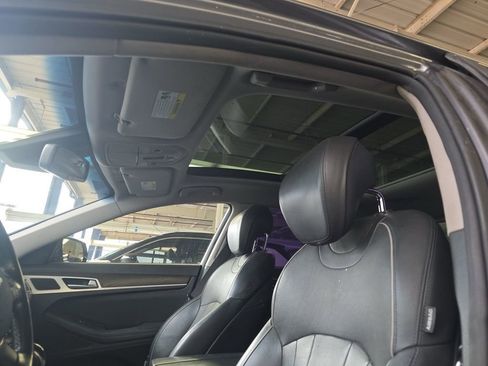 Used 2016 Hyundai Genesis 3.8 w/ Option Group 04 image 3