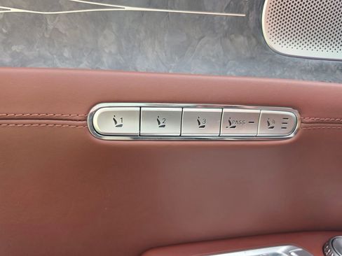 Used 2023 Genesis G90 3.5T AWD/4WD image 12