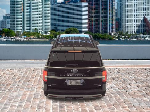 Used 2024 Ford Expedition Max XLT AWD/4WD image 30